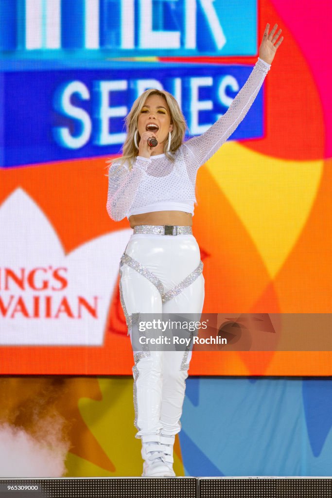 Halsey Performs on ABC's "Good Morning America"