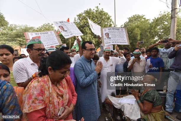 Delhi Pradesh Congress Committee president Ajay Maken inaugurates the Delhi Congress month-long Jal Satyagrah in all the 70 Assembly constituencies...