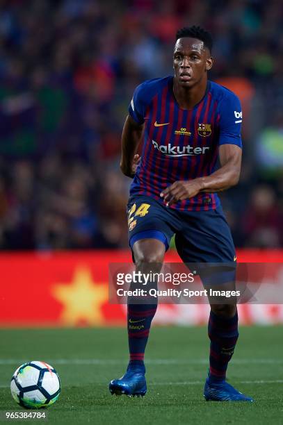 Yerry Mina of Barcelona in action during the La Liga match between Barcelona and Real Sociedad at Camp Nou on May 20, 2018 in Barcelona, Spain.