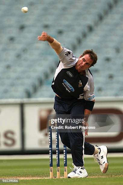 John Hastings of the Bushrangers bowls during the Ford Ranger Cup match between the Victorian Bushrangers and the New South Wales Blues at Melbourne...