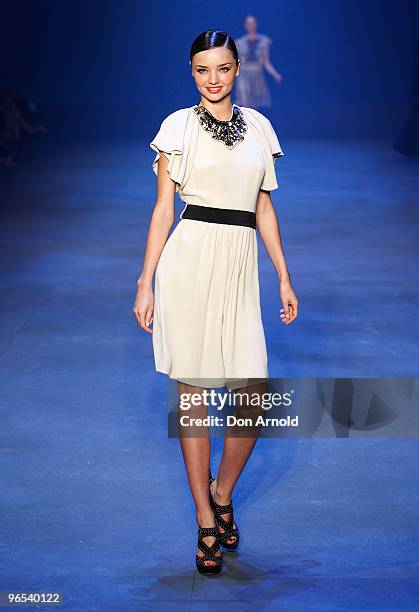 Miranda Kerr showcases designs by Thurley on the catwalk during the David Jones Autumn/Winter 2010 Fashion Launch at Hordern Pavilion on February 10,...