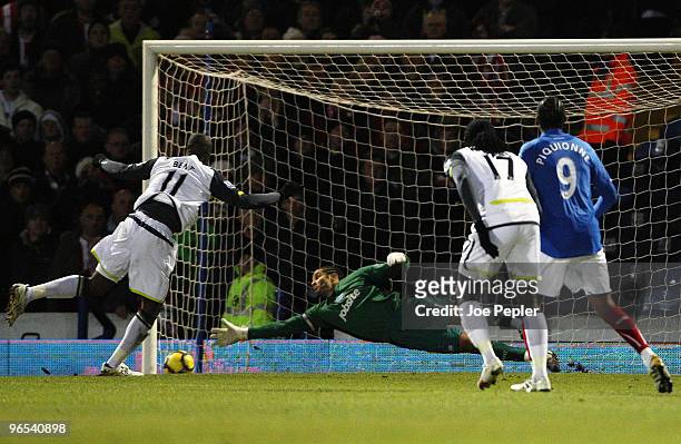 David James of Portsmouth fails to save penalty goal scored by Darren Bent of Sunderland during the Barclays Premier League match between Portsmouth...