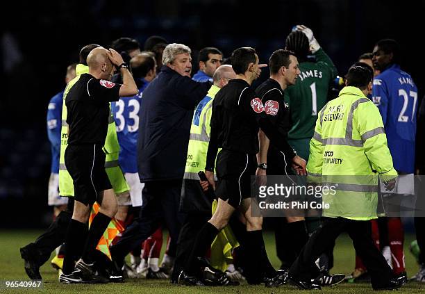 Steve Bruce Manager of Sunderland has words with referee Kevin Friend during the Barclays Premier League match between Portsmouth and Sunderland at...