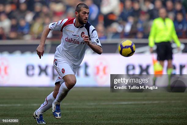Michele Canini of Cagliari in action during the Serie A match between FC Internazionale Milano and Cagliari Calcio at Stadio Giuseppe Meazza on...