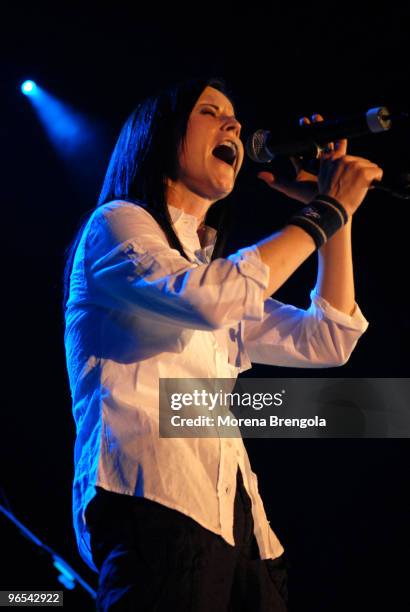 Dolores O' Riordan performs at the Alcatraz club on May 31, 2007 in Milan, Italy.