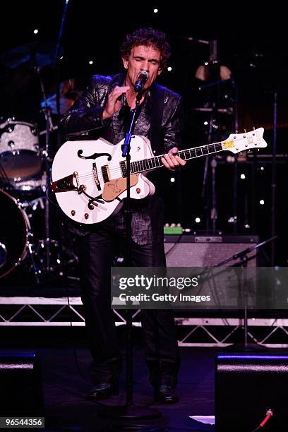 Ian Moss performs at the V8 Supercars 2010 Season Launch, where singer P!nk was announced as the new Ambassador, at Studio 3, Fox Studios on February...