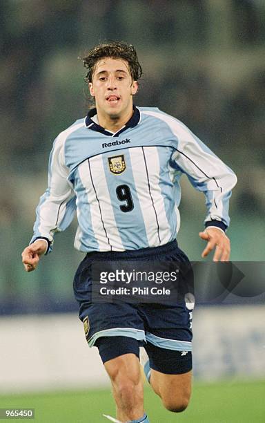 Hernan Crespo of Argentina in action during the International Friendly match against Italy played at the Stadio Olimpico, in Rome, Italy. Argentina...