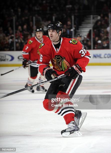 Dave Bolland of the Chicago Blackhawks watches for the puck during a game against the Phoenix Coyotes on February 05, 2010 at the United Center in...