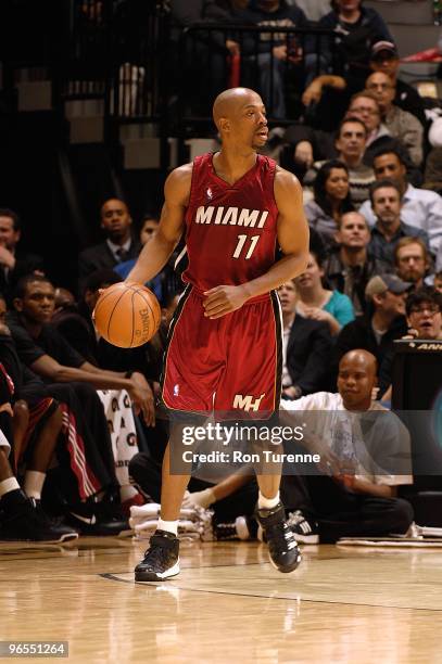 Rafer Alston of the Miami Heat handles the ball against the Toronto Raptors during the game on January 27, 2010 at Air Canada Centre in Toronto,...