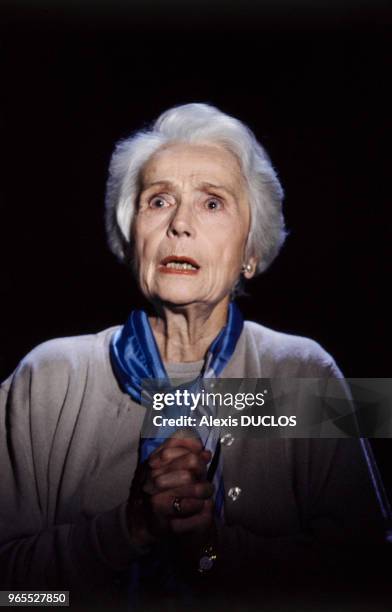 Actrice Gisèle Casadesus lors d'une répétition de la pièce 'Le Jugement dernier' le 22 mai 1992 à Paris, France.