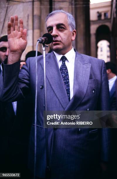 Le président géorgien Zviad Gamsakhourdia à Tbilissi après la déclaration d'indépendance vis-à-vis de l'Union soviétique le 15 septembre 1991.