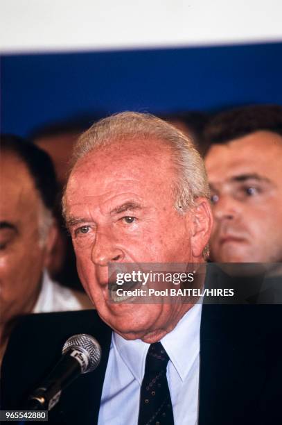 Itzhak Rabin en meeting lors de la campagne pour les élections législatives le 23 juin 1992 à Jérusalem, Israël.