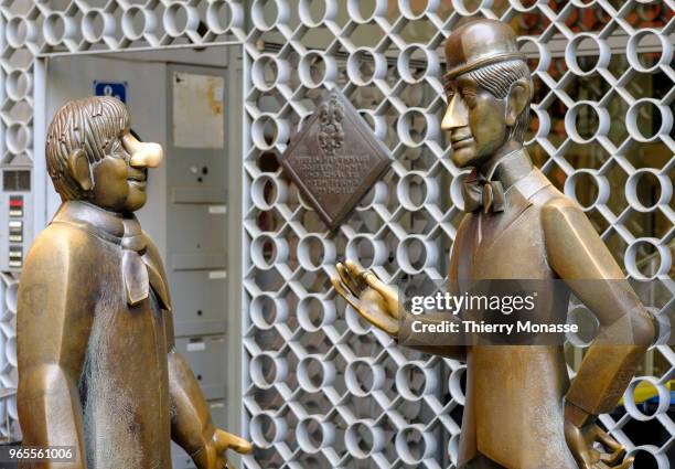 Statue of Tunnes und Schal who are two legendary figures from the Hänneschen puppet theater of the city of Köln. The name Tünnes is the Rhenish form...