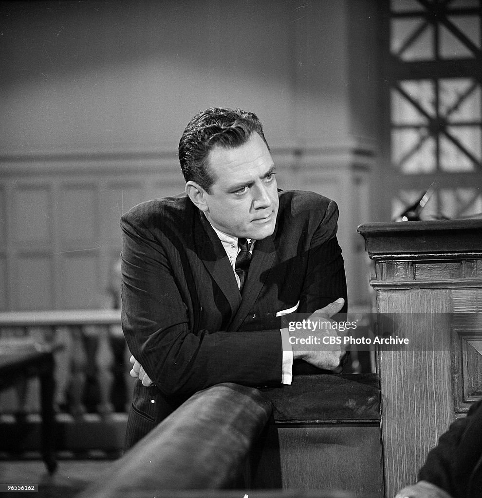 New Perry Perry Mason On Cbs All Access Actor Raymond Burr As