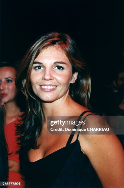 Véronika Loubry à la soirée de lancement du parfum Hypnotic Poison de Dior le 17 septembre 1998 à Malakoff, France.