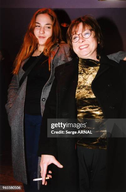 Marilou Berry et sa mère Josiane Balasko le 22 novembre 1999 à Paris, France.