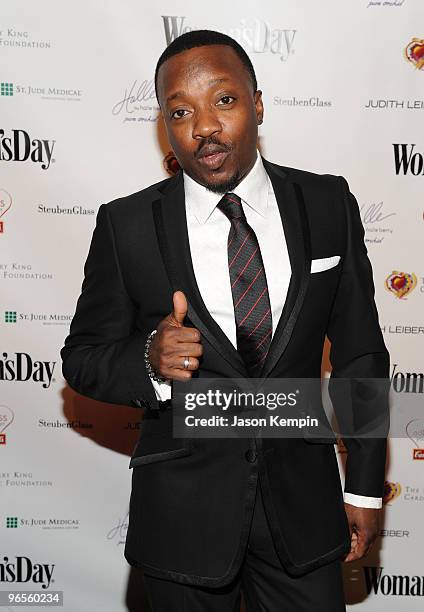 Singer Anthony Hamilton attends the 7th Annual Red Dress Awards presented by Woman's Day at Jazz at Lincoln Center on February 10, 2010 in New York...