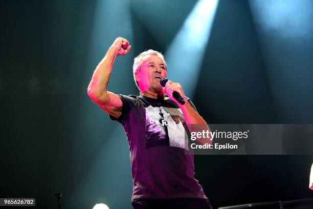 Lead singer Ian Gillan of the British rock band Deep Purple performs during a concert as part of their 'The Long Goodbye Tour' at Olympiysky Sports...