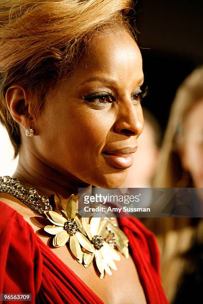 Singer Mary J. Blige attends the 7th annual Woman's Day Red Dress Awards at Frederick P. Rose Hall, Jazz at Lincoln Center on February 10, 2010 in...