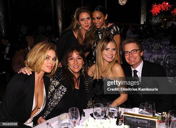 Model Doutzen Kroes, Ofira Sandberg, Lorraine Schwartz, actress Zoe Saldana, model Heidi Klum and actor Kyle MacLachlan attend the amfAR New York...