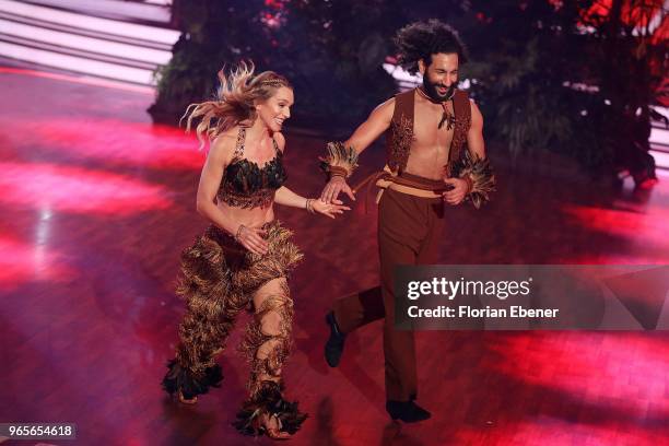 Julia Dietze and Massimo Sinató during the semi finals of the 11th season of the television competition 'Let's Dance' on June 1, 2018 in Cologne,...