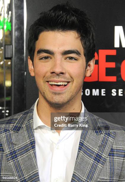 Musician Joe Jonas of The Jonas Brothers arrives at the Los Angeles Premiere "Edge Of Darkness" at Grauman's Chinese Theatre on January 26, 2010 in...