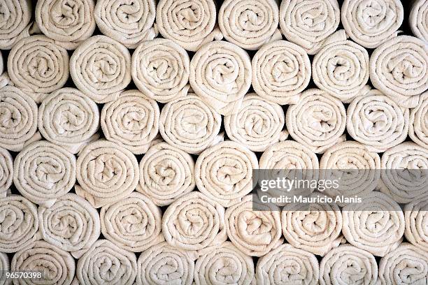 rolled beach towels texture - beach towel stockfoto's en -beelden