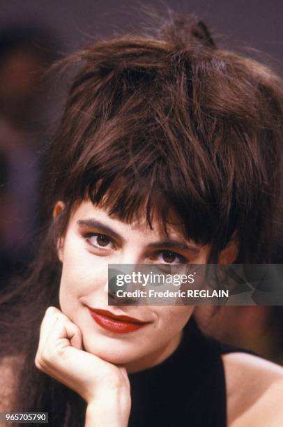 French singer Lio portrait session during French TV show 'Le Grand Echiquier' on November 19, 1986 in Paris, France.