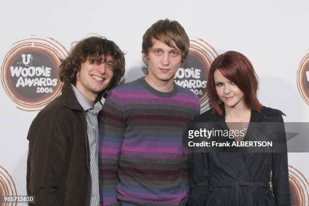 Oct. 25, 2006 Subways at the mtvU Woodie Awards 2006. Half length musical group smile eye contact Frank Albertson.