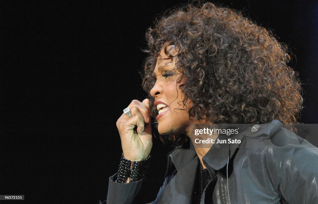 Whitney Houston Performs In Japan