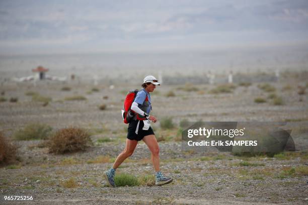 Participant lors de l'Ultra Trail , une course de 400 km non stop, sur les traces de la route de la Soie, tout en autonomie et au GPS le 28 septembre...