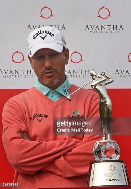 Ace Golfer Jeev Milkha singh during the unvielling the Avantha Masters Trophy in Gurgaon in New Delhi on Wednesday, February 10, 2010 .
