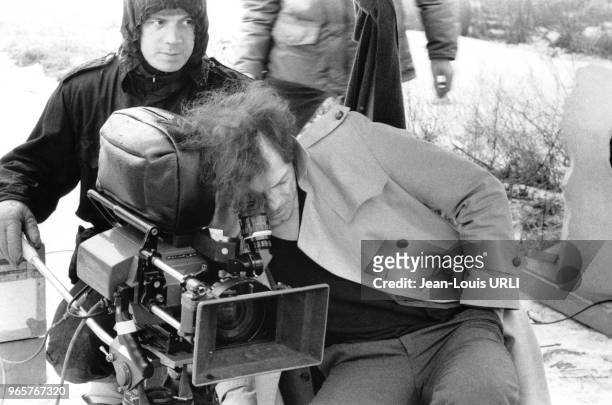 Patrick Dewaere est le partenaire de la jeune Marie Trintignant dans le film "Série noire" d'Alain Corneau, le 18 janvier 1979, Paris, France.