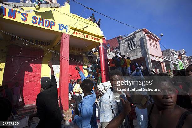 Looting spree in the downtown business district on January 17, 2010 in Port-au-Prince, Haiti. Sporadic looting happened today in the aftermath of the...