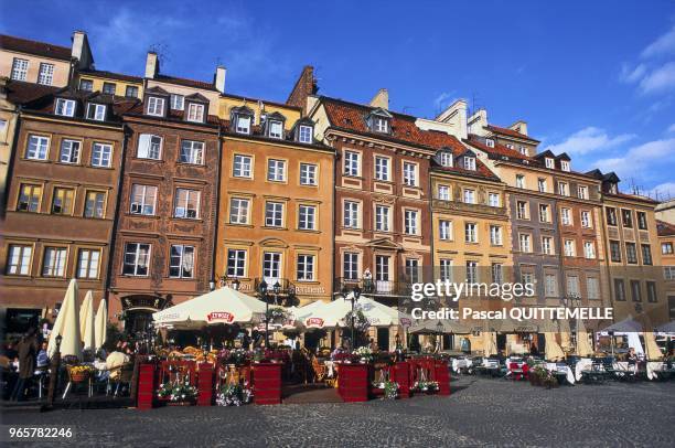 LE RYNEK, PLACE DU MARCHE, VARSOVIE, POLOGNE.