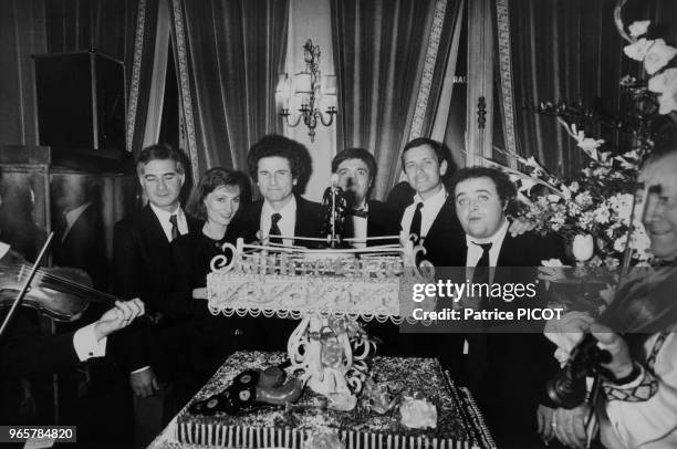 Jean-Claude Brialy, Evelyne Bouix, Claude Lelouch, Marcel Cerdan Jr, Francis Huster and Jacques Villeret.