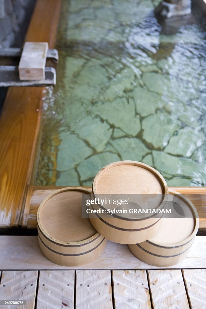 RIOKAN ET ONSEN, YUFUIN, ILE DE KYUSHU, JAPON