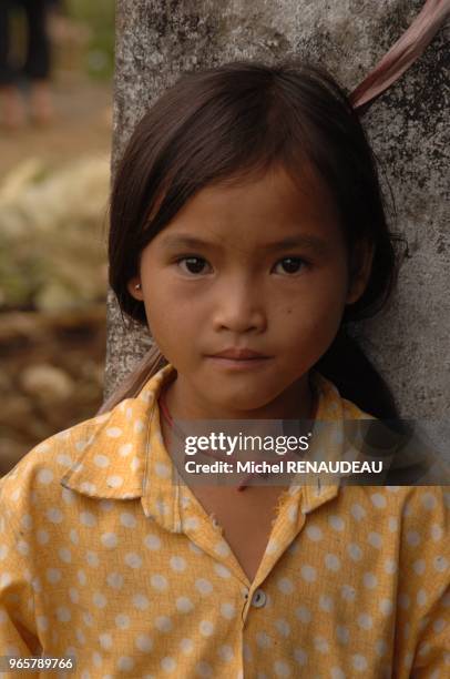 Tous les dimanches les Hmong fleuris se rendent au marché de Bac Ha pour échanger leurs marchandises et se rencontrer Tous les dimanches les Hmong...