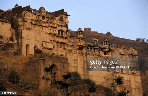 Immense palais du maharajah ressemble à une forteresse.