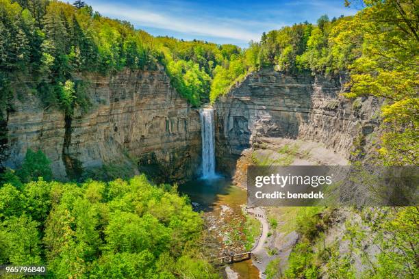 taughannock falls state park in finger lakes region upstate new york - ithaca imagens e fotografias de stock