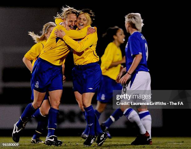 Sue Smith Football Player Photos And Premium High Res Pictures Getty sue-smith-football-player-photos-and-premium-high-res-pictures-getty