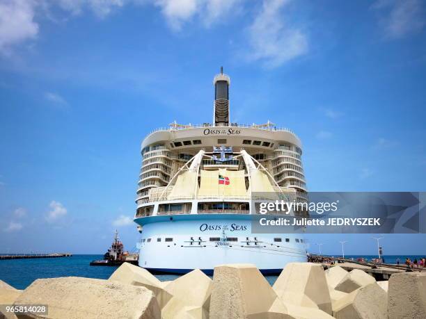 Bateau 'Oasis of the seas' le 20 mai 2015 dans le port de l'ile Saint-Martin aux Antilles.