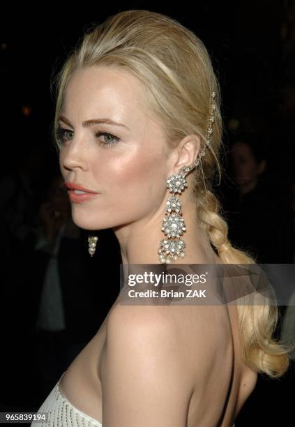 Melissa George arrives at the "Derailed" premiere held at Loews Lincoln Sqaure, New York City BRIAN ZAK.