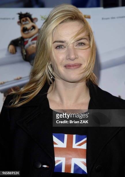 Kate Winslet arrives to the premiere of "Flushed Away" at AMC Lincoln Square , New York City BRIAN ZAK.