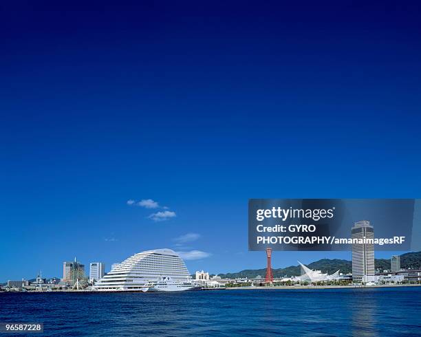 port of kobe,  kobe,  hy?go prefecture,  japan - kobe imagens e fotografias de stock