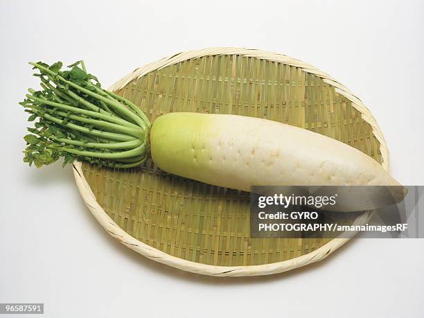 japanese radish - dikon radish stock pictures, royalty-free photos & images