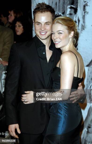 LeAnn Rimes and her husband Dean Sheremet arrive at the premiere of the Johnny Cash biopic "Walk The Line", held at the Beacon Theatre, New York City...