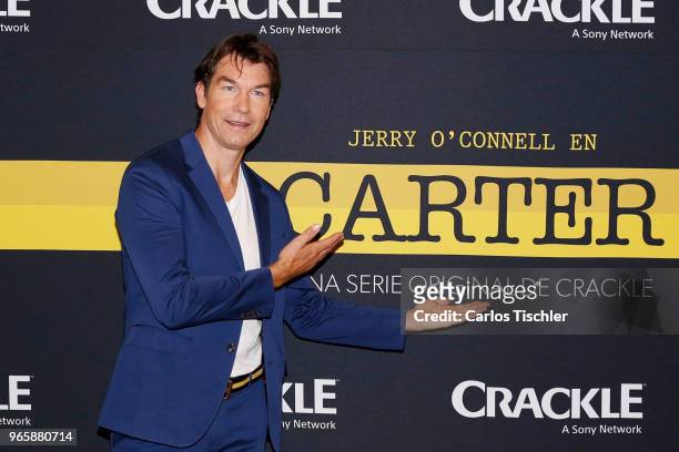 Actor Jerry O'Connell poses during a photocall to promote 'Carter' a new Crakle originals Tv Series at St. Regis Hotel on May 30, 2018 in Mexico...