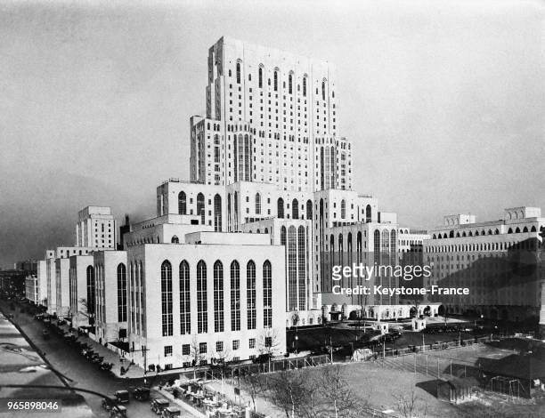 Vue de l'hôpital de New York, le plus grand centre médical du monde, à New York City, Etats-Unis le 31 août 1933.