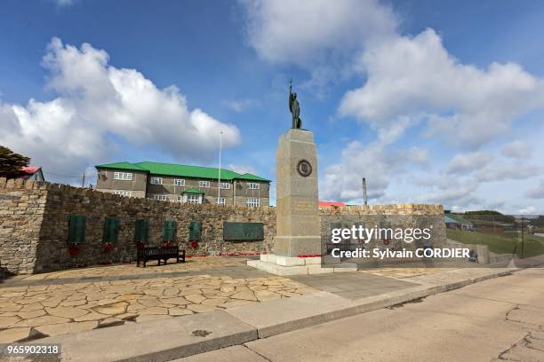 Falkland , Malouines , Stanley, capitale , monument érigé en mémoire de la guerre entre l'Argentine et le Royaume Uni en 1982.